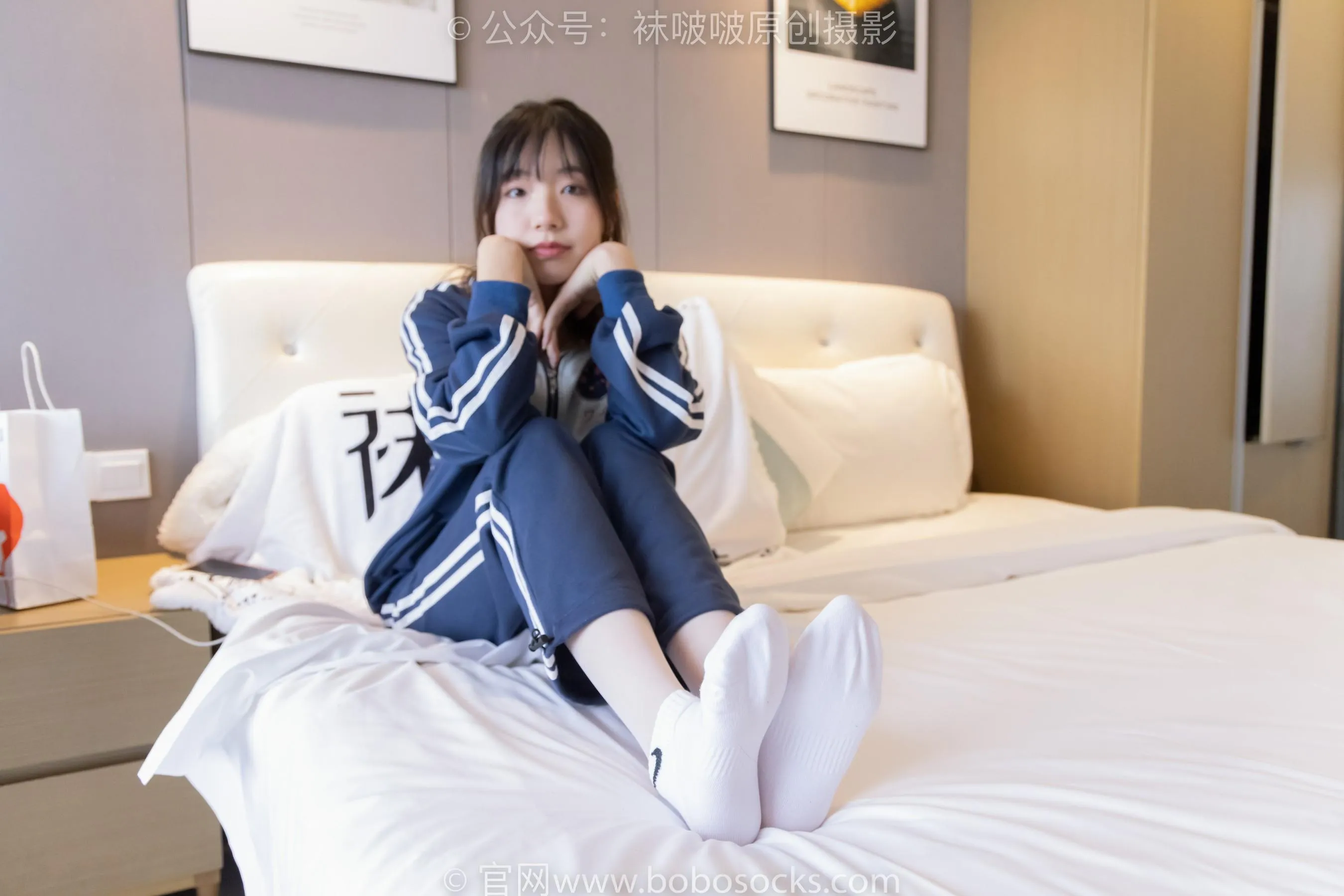 [BoBoSocks袜啵啵]NO.226 小甜豆-运动鞋、白棉袜、白丝 [87P]插图6